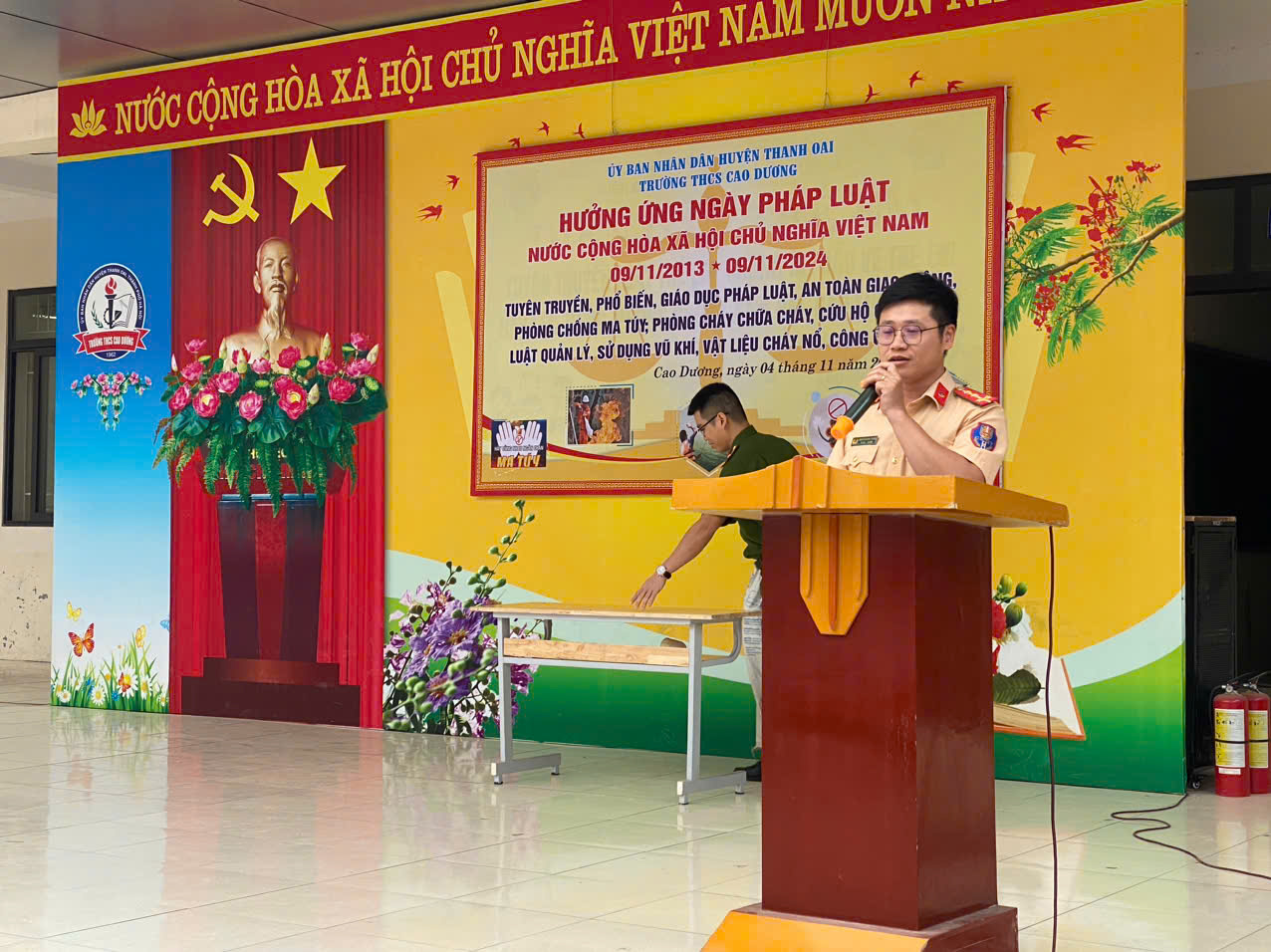  HƯỞNG ỨNG NGÀY PHÁP LUẬT VIỆT NAM 